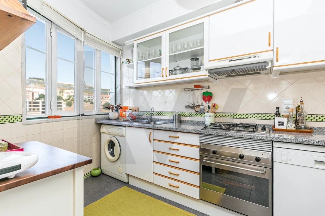 Apartamento T1 para Arrendamento em Barcarena Foto 13