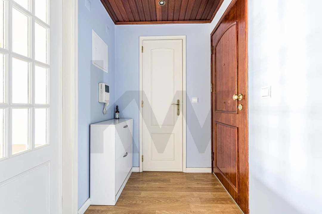 Apartamento T1 para Arrendamento em Barcarena Foto 10