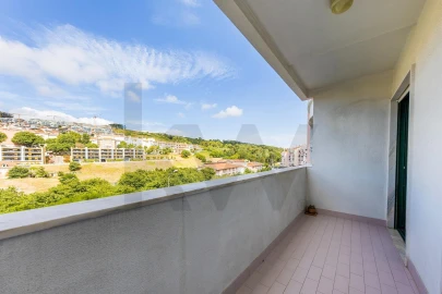 Apartamento T1 para Arrendamento em Barcarena