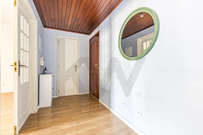 Apartamento T1 para Arrendamento em Barcarena