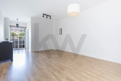 Apartamento T1 para Arrendamento em Barcarena