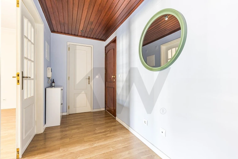 Apartamento T1 para Arrendamento em Barcarena Foto 9