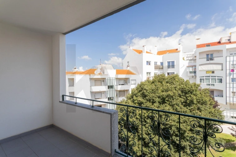 Apartamento T3 para Venda em São Domingos de Rana Foto 15