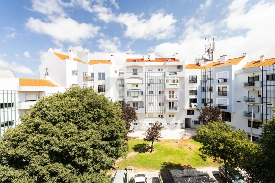 Apartamento T3 para Venda em São Domingos de Rana Foto 17