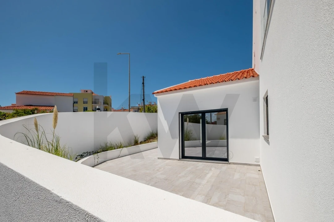 Moradia T4 para Venda em Ericeira Foto 38