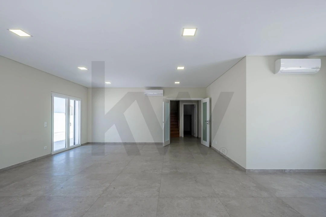 Moradia T4 para Venda em Ericeira Foto 9