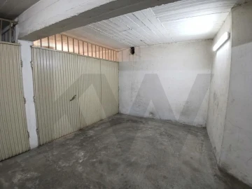 Apartamento T3 para Arrendamento em Nossa Senhora do Pópulo, Coto e São Gregório