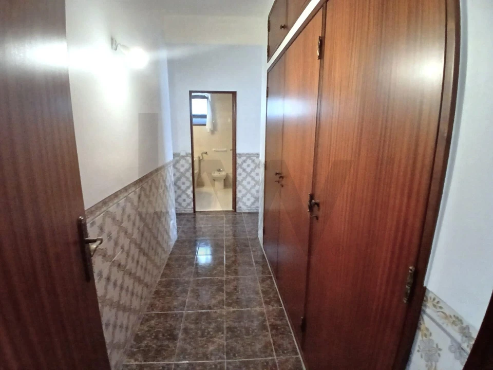 Apartamento T3 para Arrendamento em Nossa Senhora do Pópulo, Coto e São Gregório Foto 10