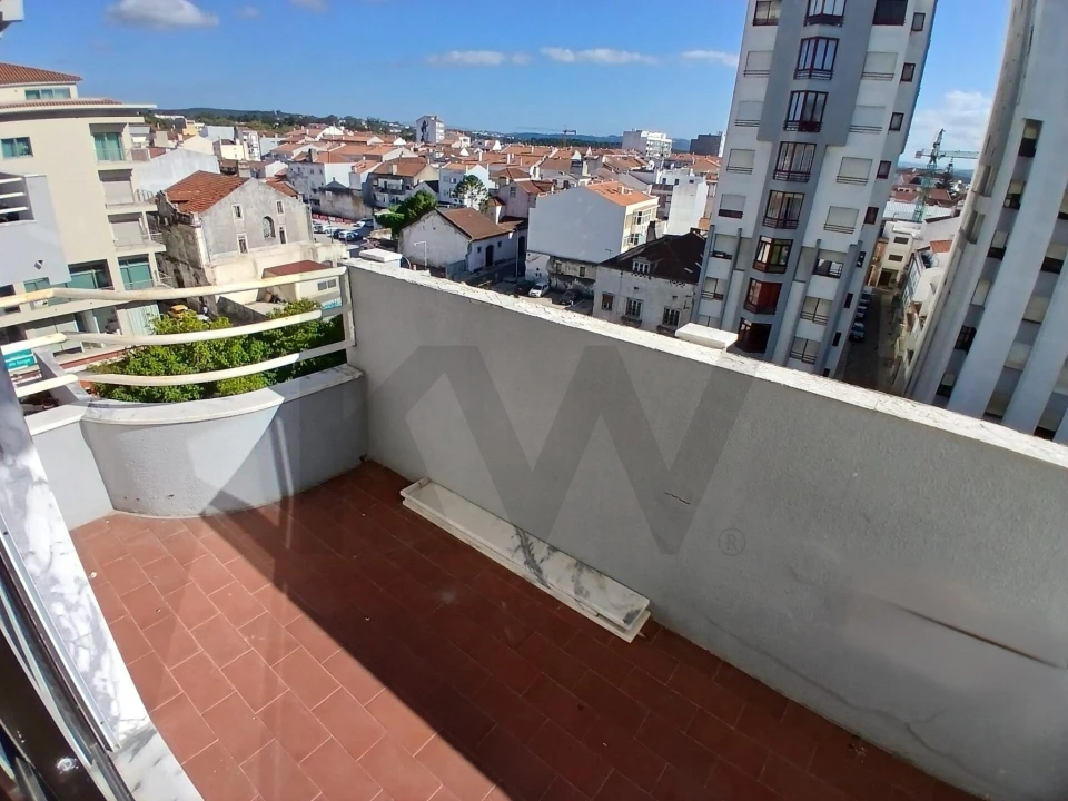 Apartamento T3 para Arrendamento em Nossa Senhora do Pópulo, Coto e São Gregório Foto 24