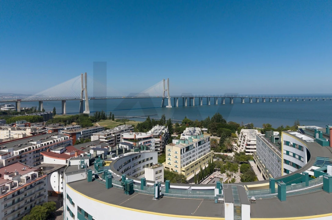 Apartamento T3 para Venda em Parque das Nações Foto 7