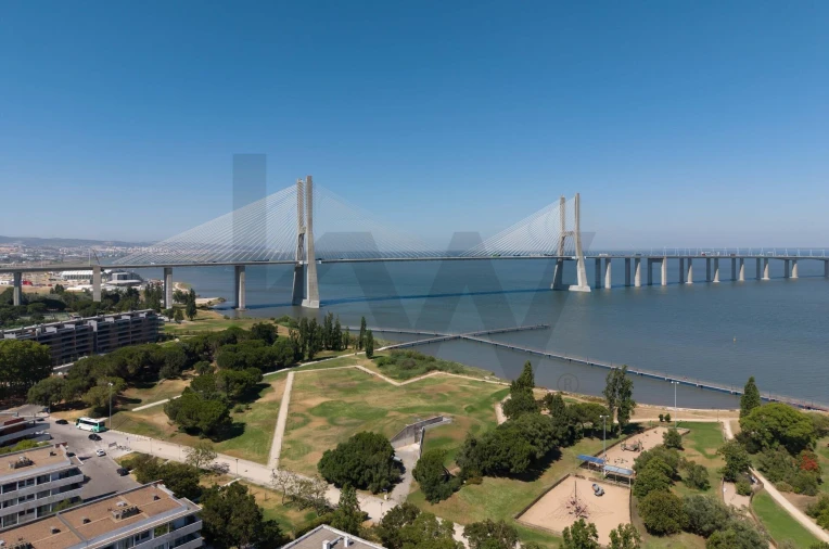 Apartamento T3 para Venda em Parque das Nações Foto 27