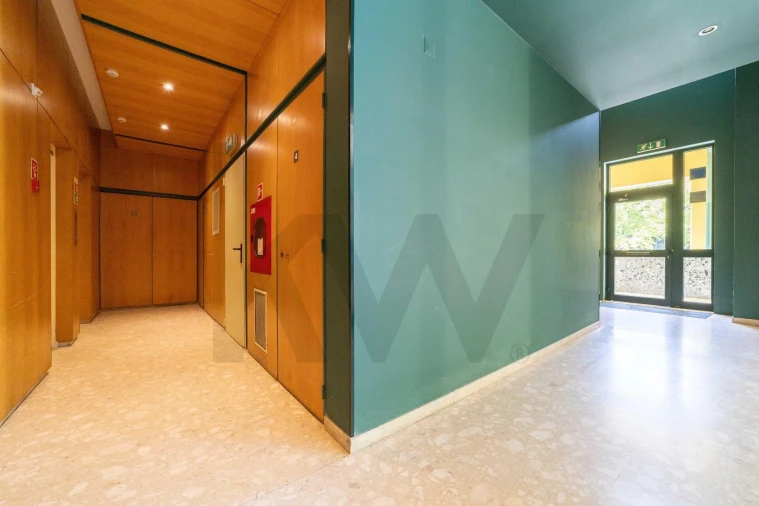 Apartamento T3 para Venda em Parque das Nações Foto 31