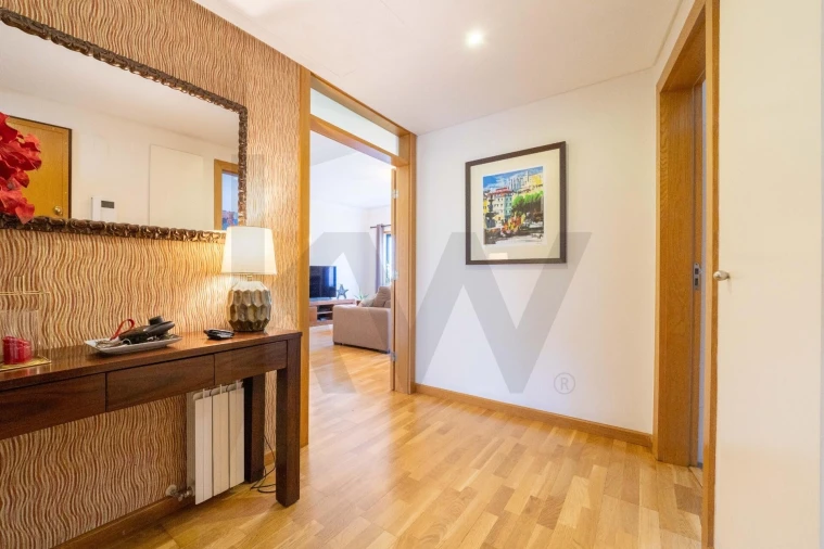 Apartamento T3 para Venda em Parque das Nações Foto 3