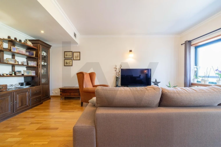 Apartamento T3 para Venda em Parque das Nações Foto 12
