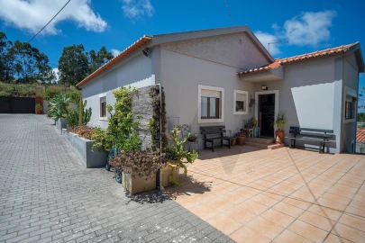 Moradia T3 para Venda em Santa Maria, São Pedro e Matacães