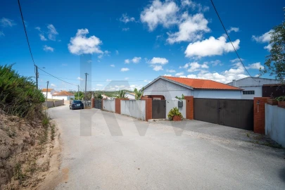 Moradia T3 para Venda em Santa Maria, São Pedro e Matacães