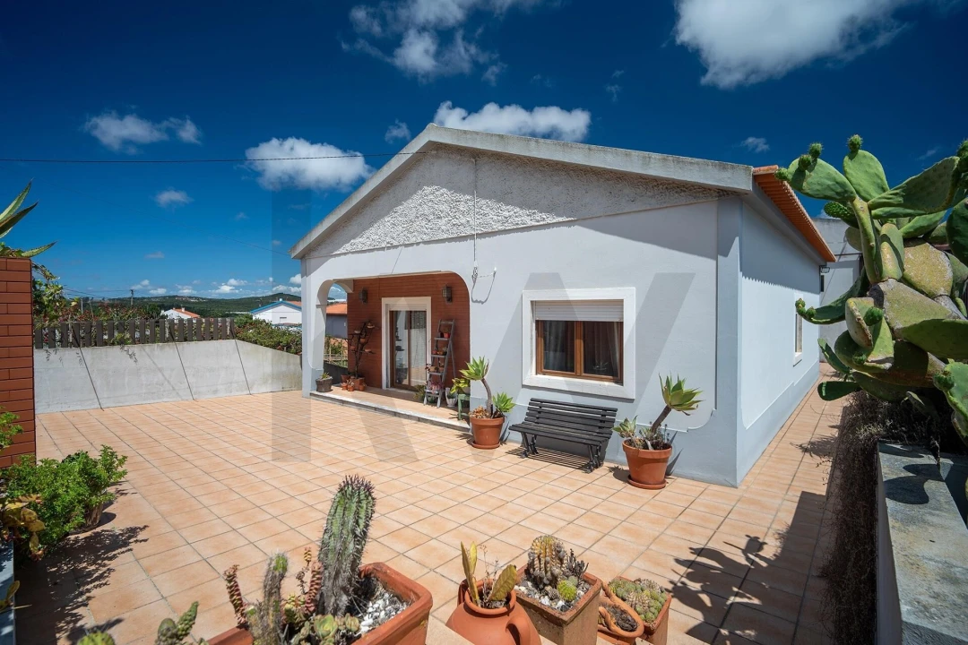 Moradia T3 para Venda em Santa Maria, São Pedro e Matacães Foto 3