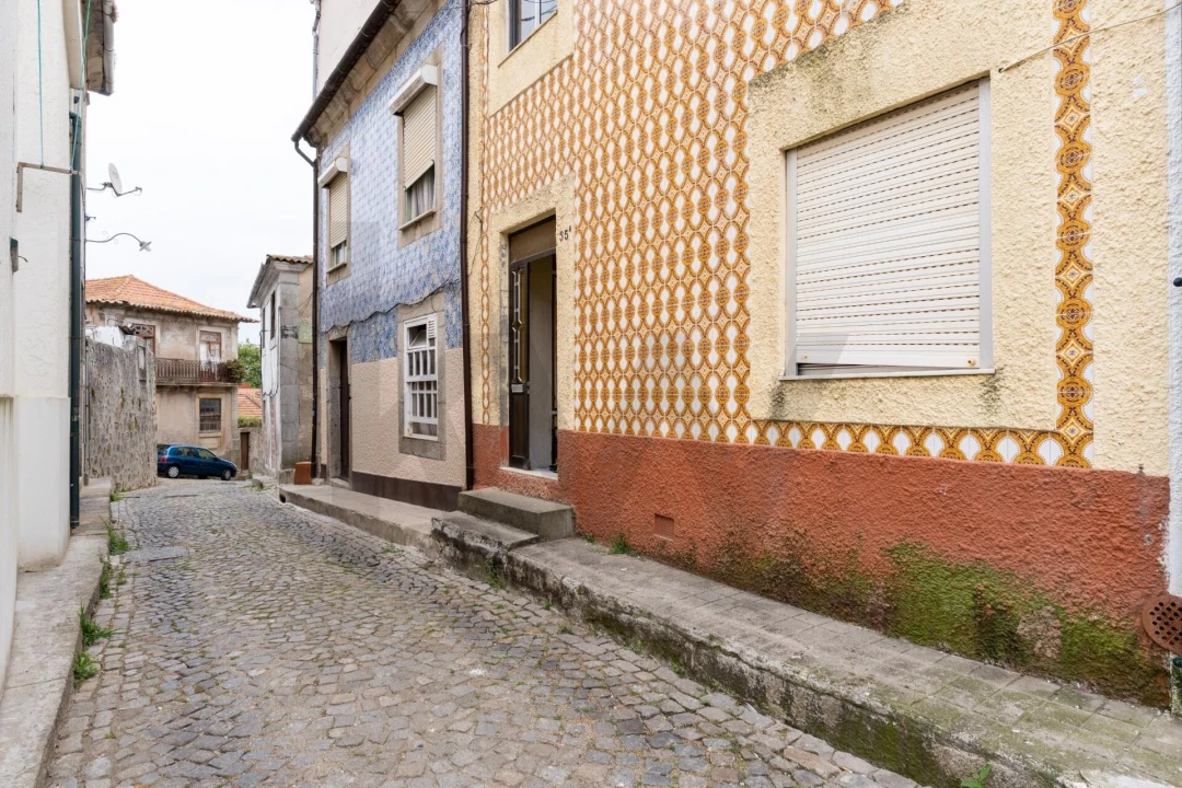 Moradia T5 para Venda em Aldoar, Foz do Douro e Nevogilde Foto 1