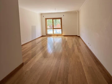 Apartamento T2 para Venda em Venteira