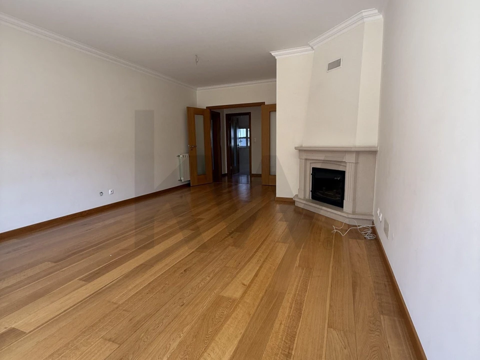 Apartamento T2 para Venda em Venteira Foto 2