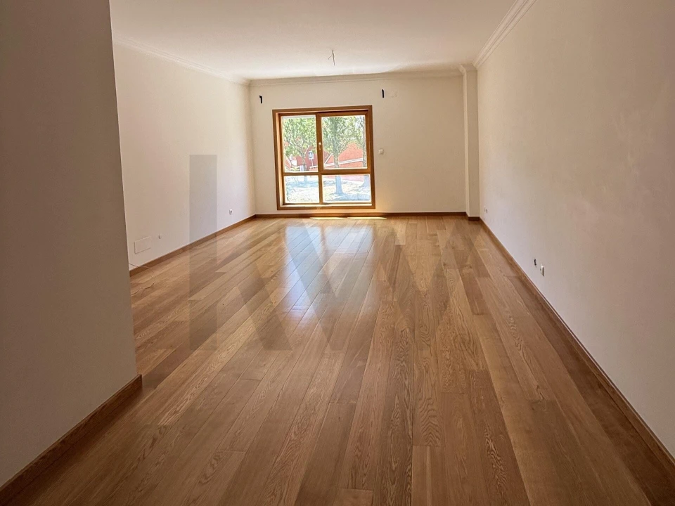 Apartamento T2 para Venda em Venteira Foto 3