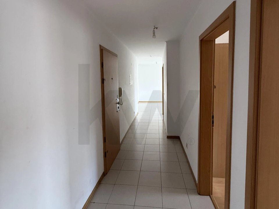 Apartamento T2 para Venda em Mina de Água Foto 4