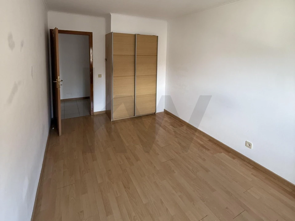 Apartamento T2 para Venda em Mina de Água Foto 7