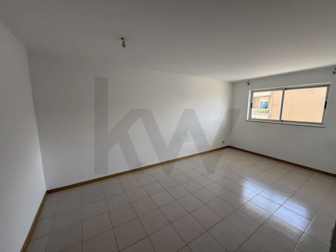Apartamento T2 para Venda em Mina de Água Foto 2