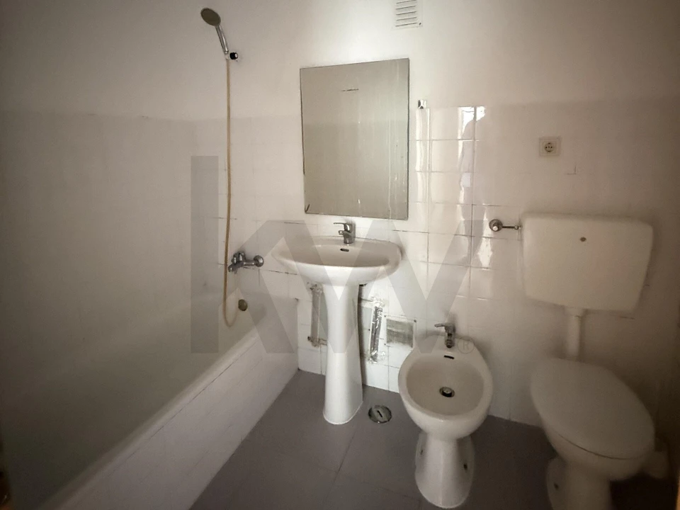 Apartamento T2 para Venda em Mina de Água Foto 9