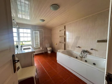 Moradia T2 para Venda em Santo Espirito