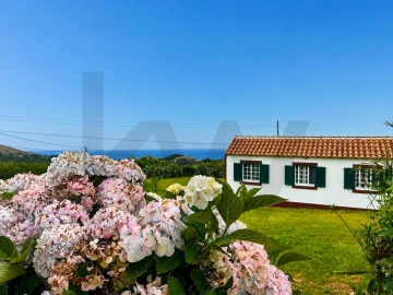 Moradia T2 para Venda em Santo Espirito