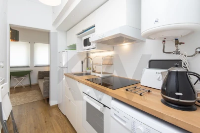 Apartamento T1 para Arrendamento em Carcavelos e Parede