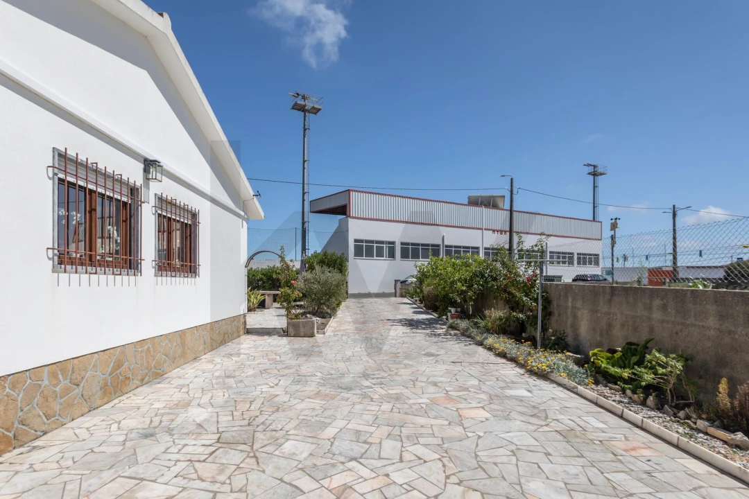 Moradia T4 para Venda em Santa Maria e São Miguel, São Martinho, São Pedro Penaferrim Foto 43