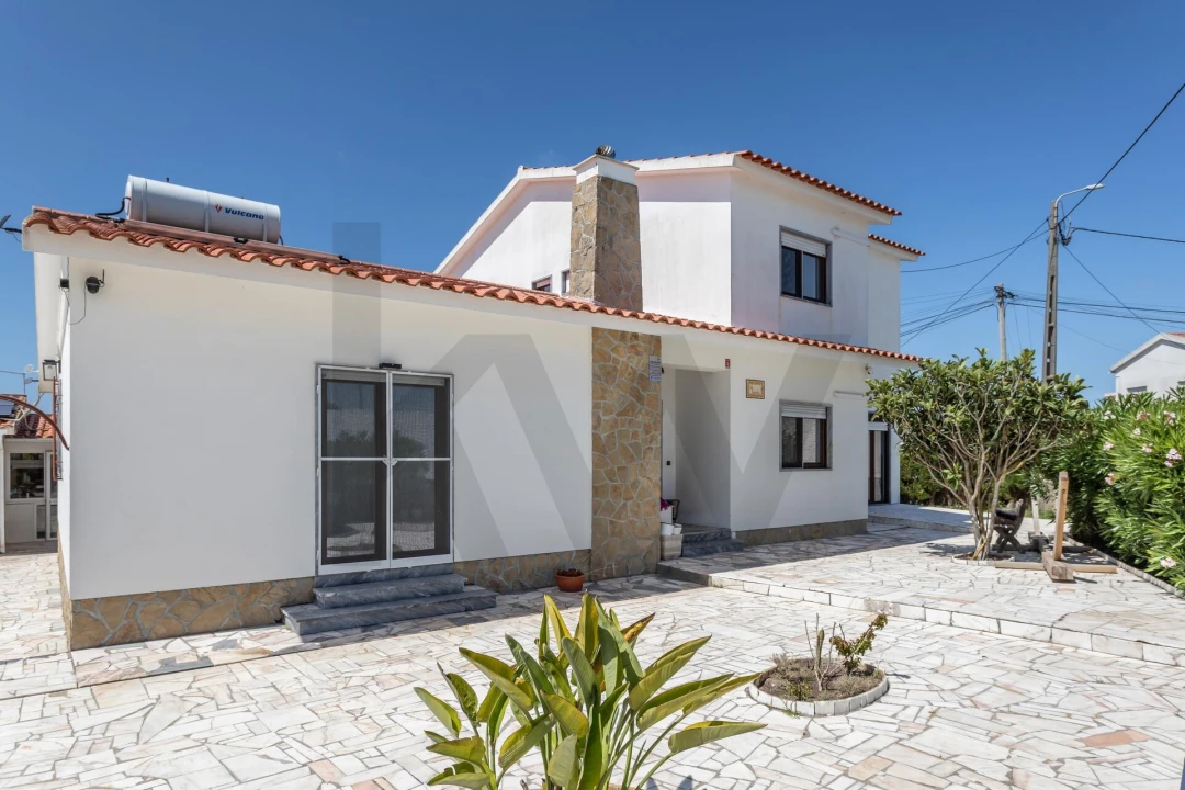 Moradia T4 para Venda em Santa Maria e São Miguel, São Martinho, São Pedro Penaferrim Foto 37