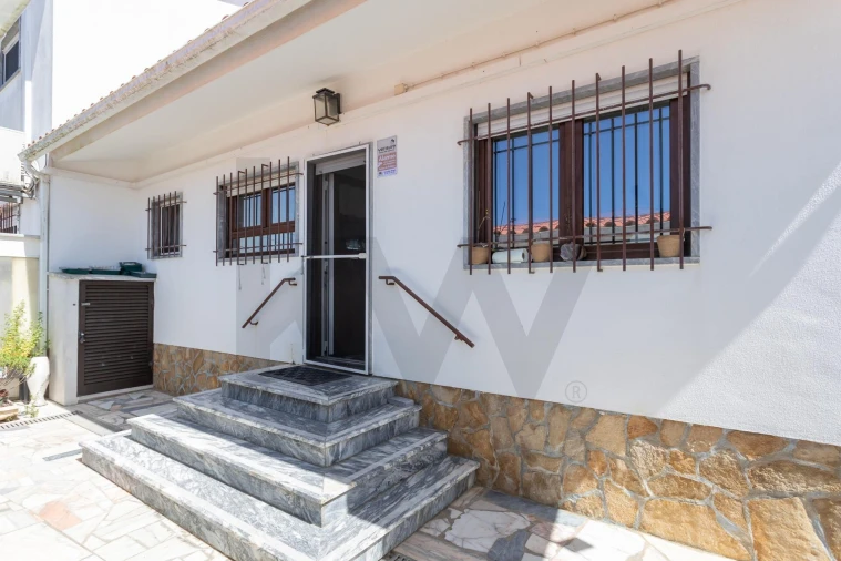 Moradia T4 para Venda em Santa Maria e São Miguel, São Martinho, São Pedro Penaferrim Foto 53