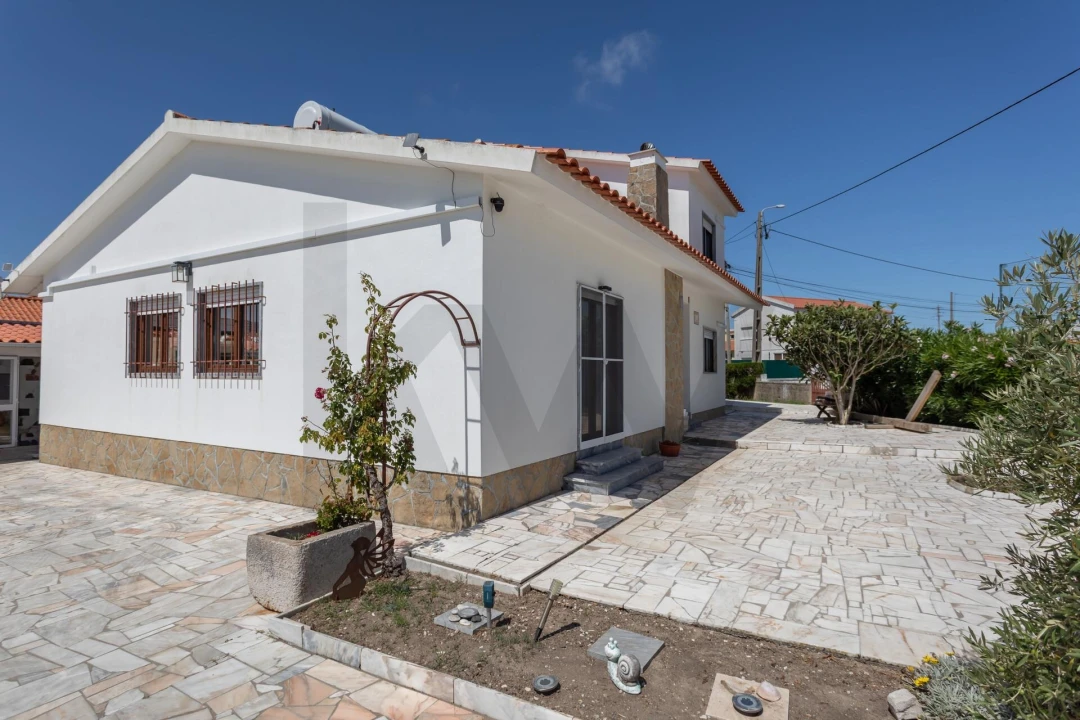 Moradia T4 para Venda em Santa Maria e São Miguel, São Martinho, São Pedro Penaferrim Foto 44
