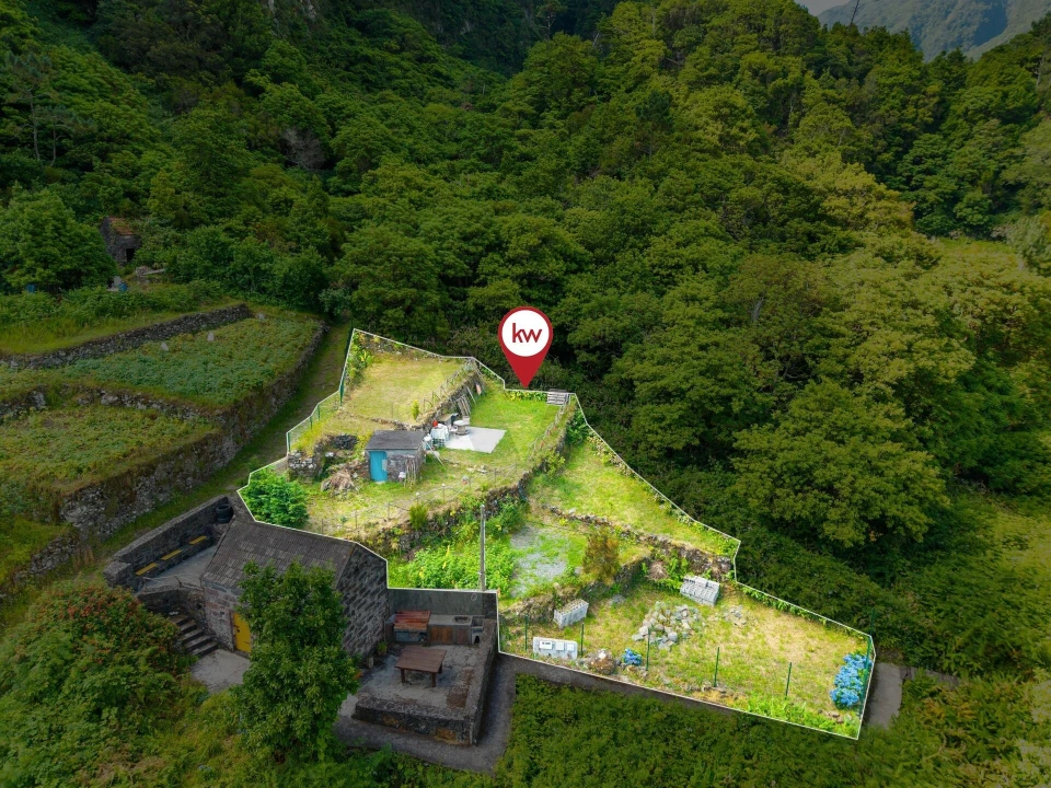 Terreno para Venda em Seixal Foto 1