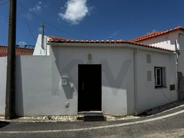 Moradia T2 para Arrendamento em Alcabideche