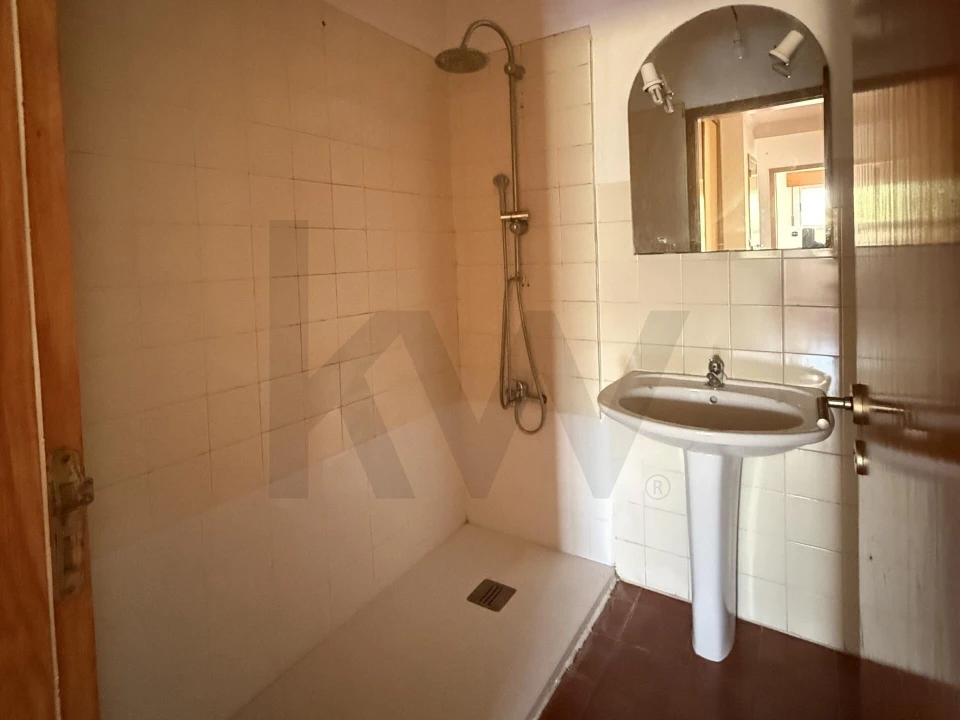 Apartamento T2 para Venda em Alcabideche Foto 12