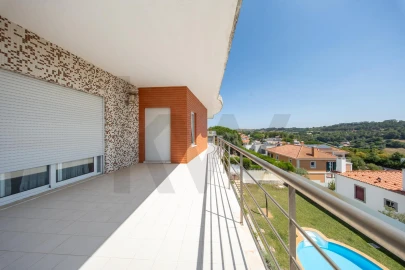 Moradia T9 para Venda em Barcarena
