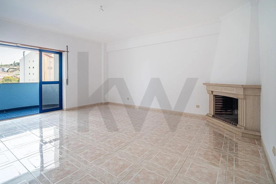 Apartamento T2 para Venda em Loures Foto 13