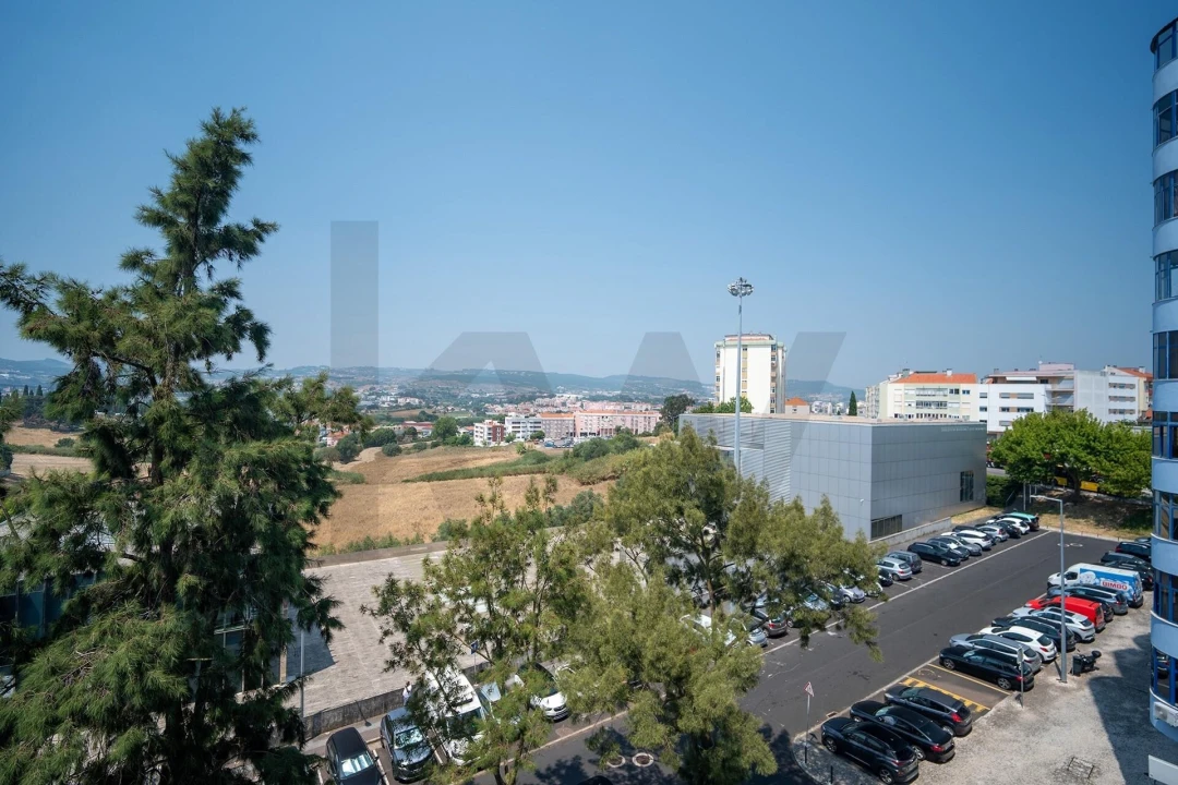 Apartamento T2 para Venda em Loures Foto 30