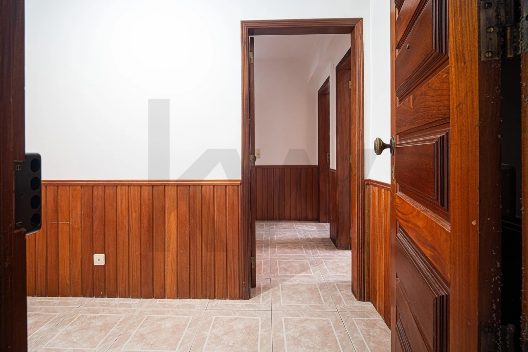 Apartamento T2 para Venda em Loures Foto 4