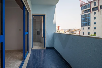 Apartamento T2 para Venda em Loures