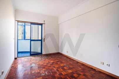 Apartamento T2 para Venda em Loures