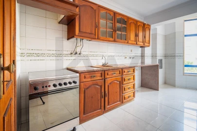 Apartamento T2 para Venda em Loures