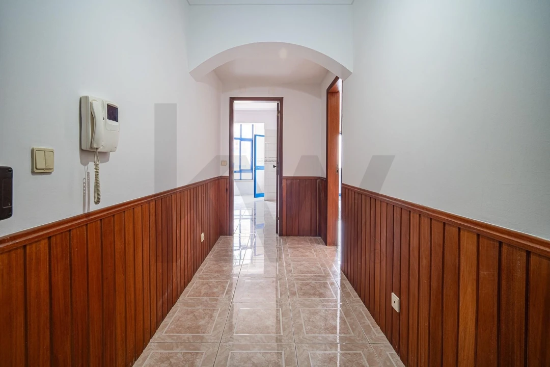 Apartamento T2 para Venda em Loures Foto 5