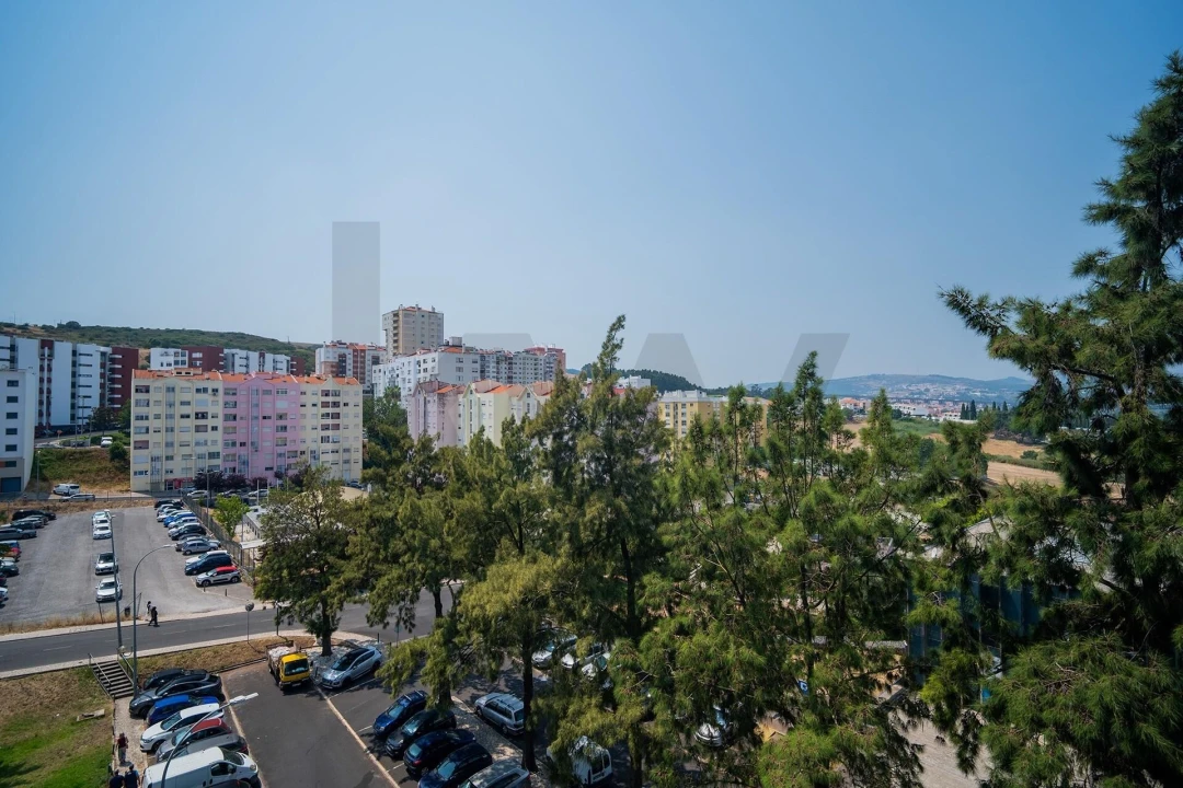 Apartamento T2 para Venda em Loures Foto 29