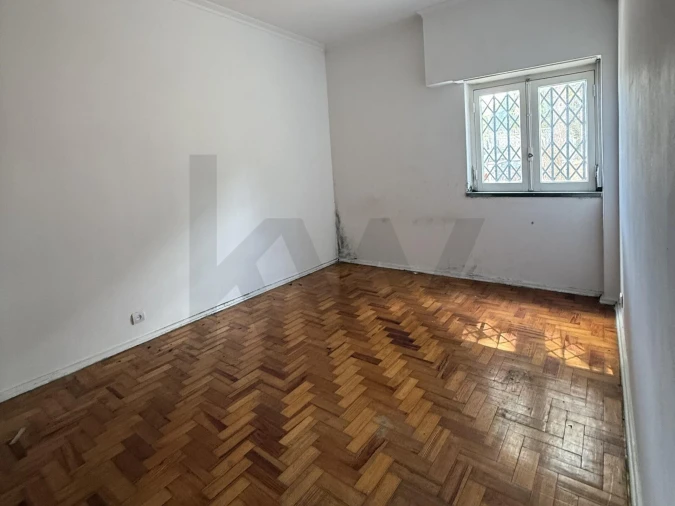 Apartamento T2 para Venda em Porto Salvo Foto 6