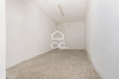 Negócio para Venda em Nossa Senhora da Conceição e São Bartolomeu